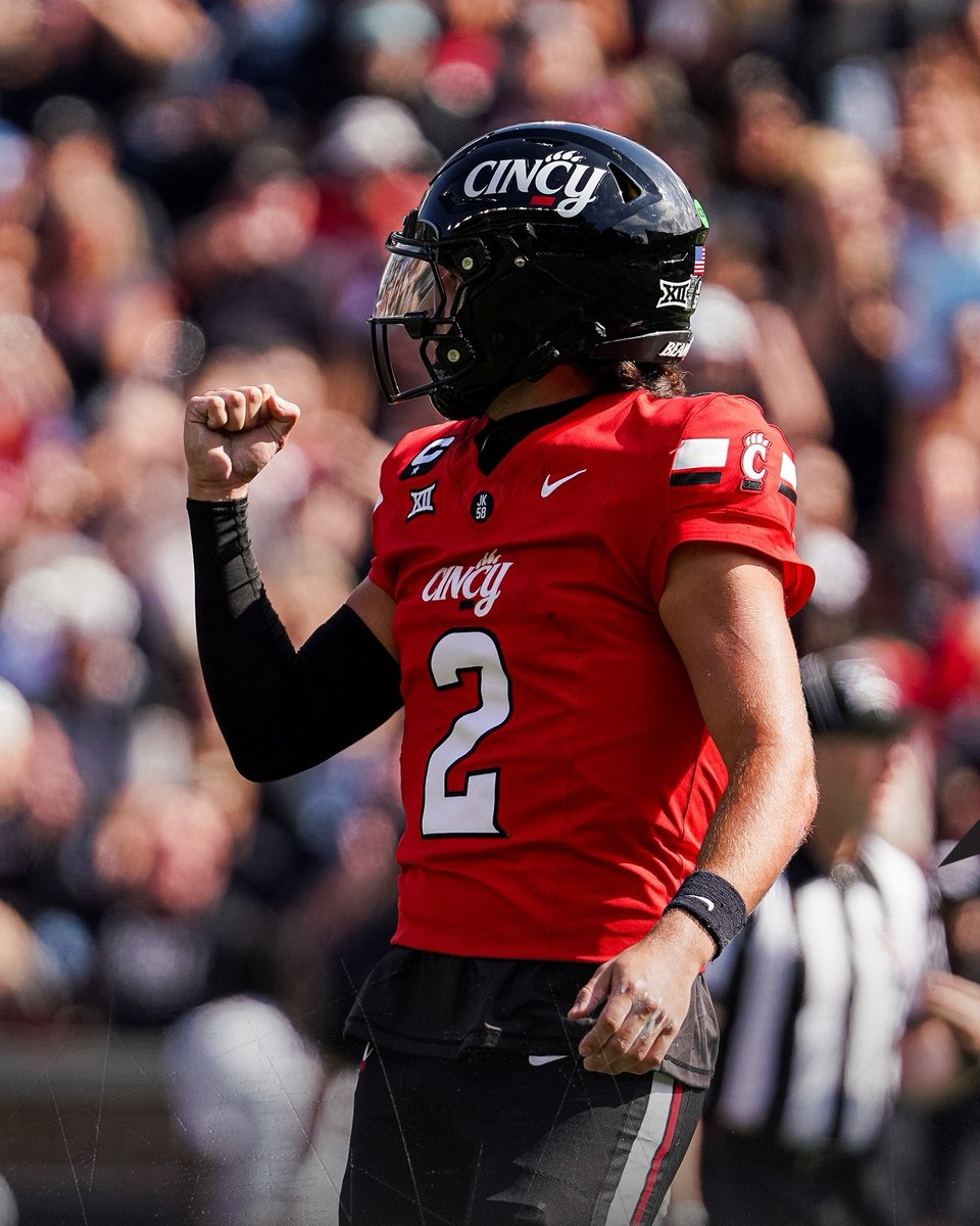 THE BEARCATS HAVE WON 5 IN A ROW 🔥🏈