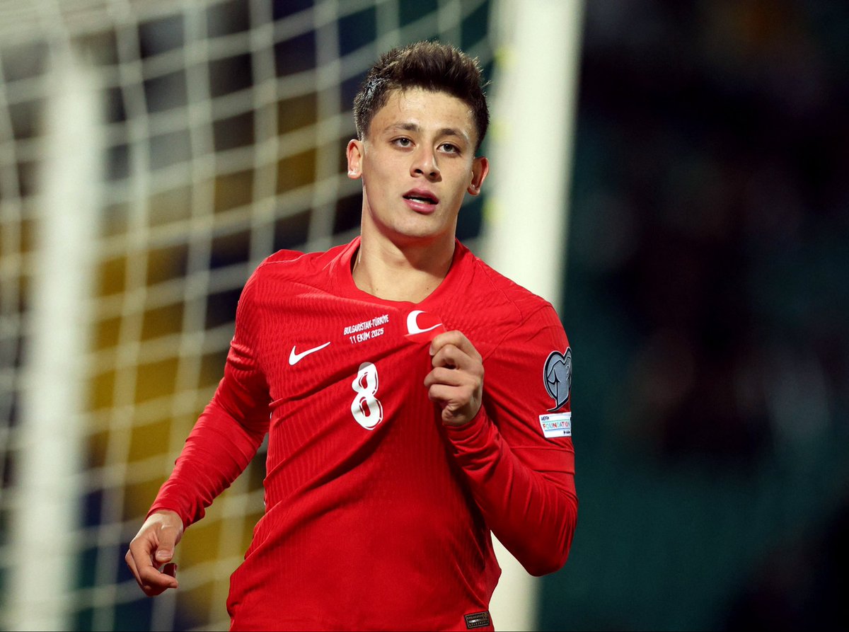 fenertalks's tweet image. İLK YARI SONUCU | Bulgaristan 1-1 Türkiye

11’ Arda Güler 
13&apos; Kirilov