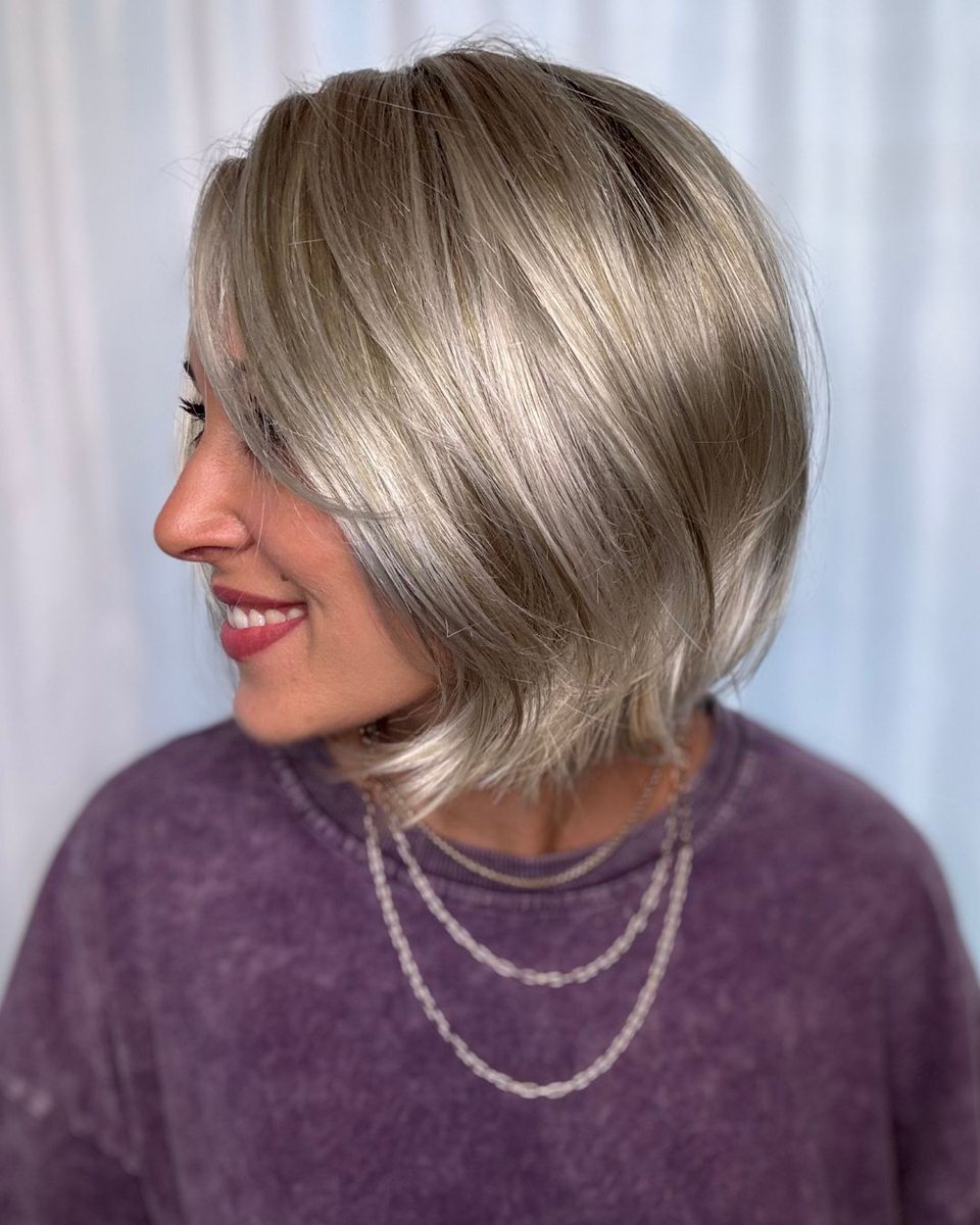 pattispearls's tweet image. So chic 💕 Kyla by @jonrenau in Palm Springs Blonde FS17/101S18 ☀️😎

Shop it here: wigsbypattispearls.com/products/kyla-…

#wigsbypattispearls #thinhairsolutions #tryon #alternativehair #hairlosssolutions #hairconfidence #jonrenau
