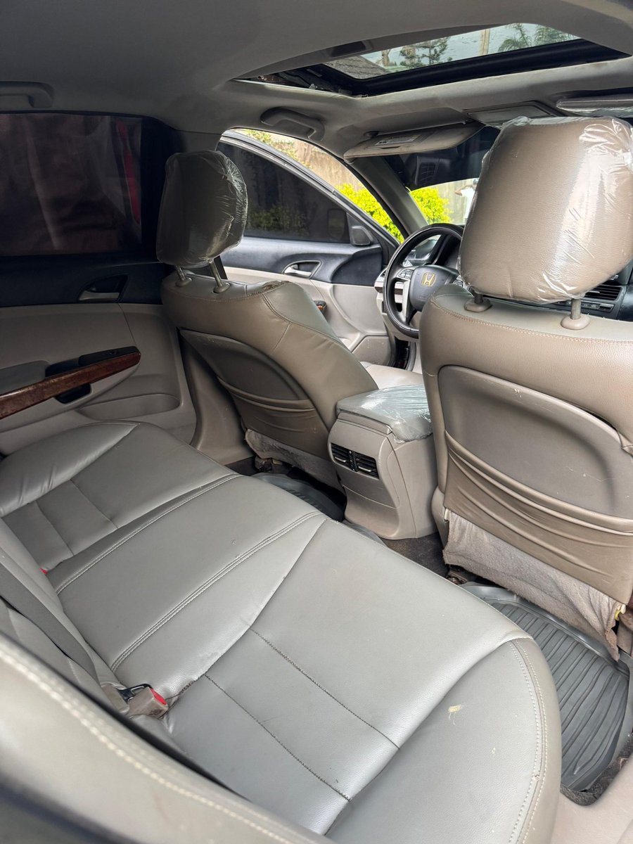 al3_aliyu's tweet image. 🚘 FOR SALE — Super Clean Deal!

🔥 Honda Accord 2011 Model
💰 Price: ₦6.7M Only
📍 Location: Kaduna
📞 Contact: 07066777567

Smooth engine, neat interior, and ready to drive! Serious buyers only.