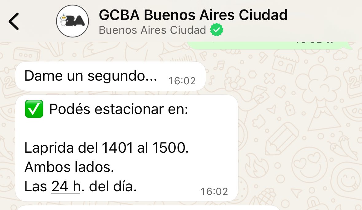 Rickbeneth's tweet photo. Saben ustedes @solotransito por qué razón el Boti dice que el estacionamiento es libre 24 horas y siguen en la calle los carteles de estacionamiento progresivo y la aplicación Blinkay sigue cobrando dinero para el @gcba https://t.co/nVL4mwGzde