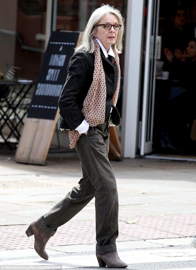 ModernGurlzz's tweet image. forever a fashion icon ❤️