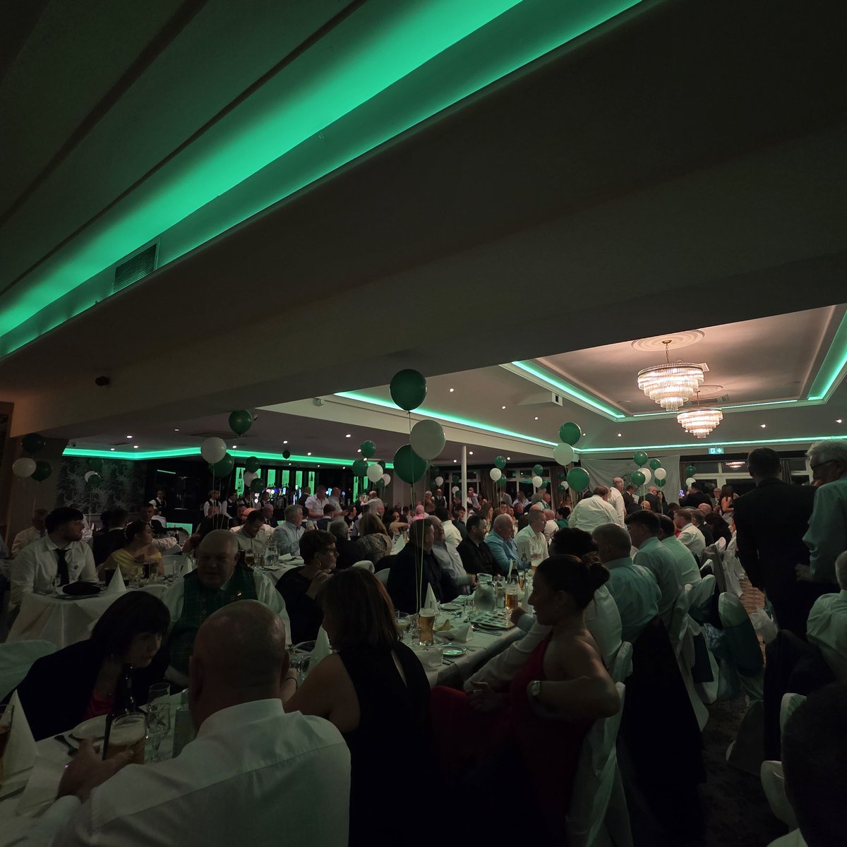 Tom Boyd CSC members attending tonights <a href="/AICSC2014/">AICSC</a> Dinner Dance 2025 in Athlone with special guest, Stiliyan Petrov &amp; a few trophies! 🇮🇪🏆🍀