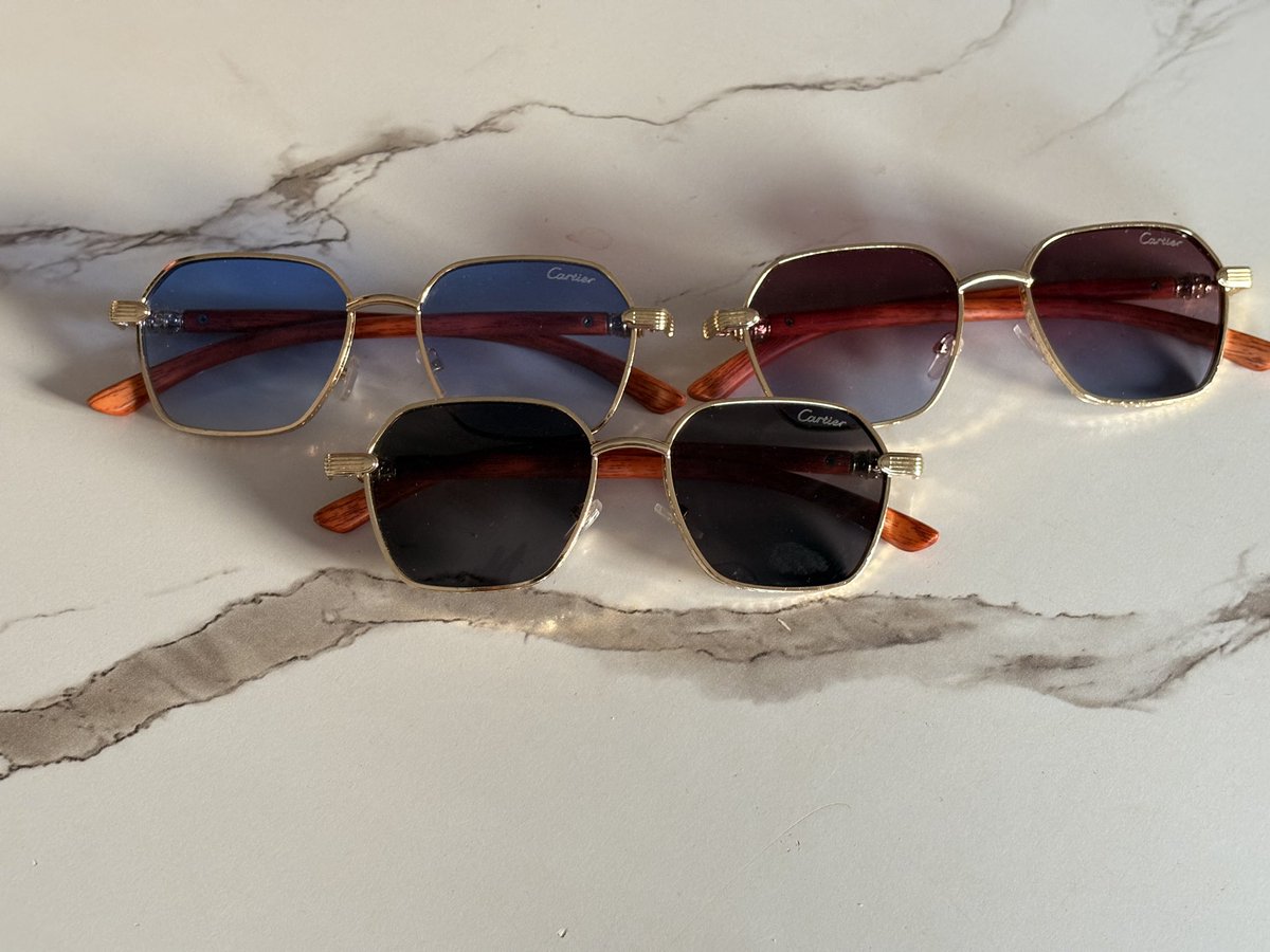 the_framefactor's tweet image. The Hardrock.
Strong. Versatile. Elite
Price: N12,000
Comes with a Case
.
.
.
.
.
#framefactoreyewear #eyewearjustforyou #Eyewear #Eyeglasses #bluelightglasses #uvglasses #sunglasses