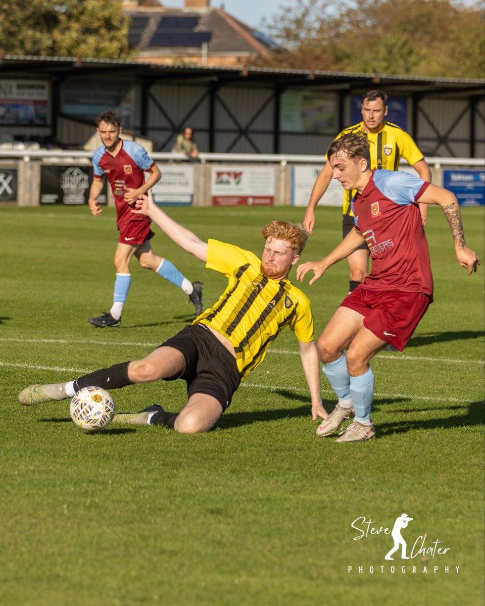 Steve_Chater's tweet image. Four frames from today’s @nfalliance1890 game between Morpeth FC and Percy Main AFC. 

Full gallery can be found on Facebook @ Steve Chater Sports Photography