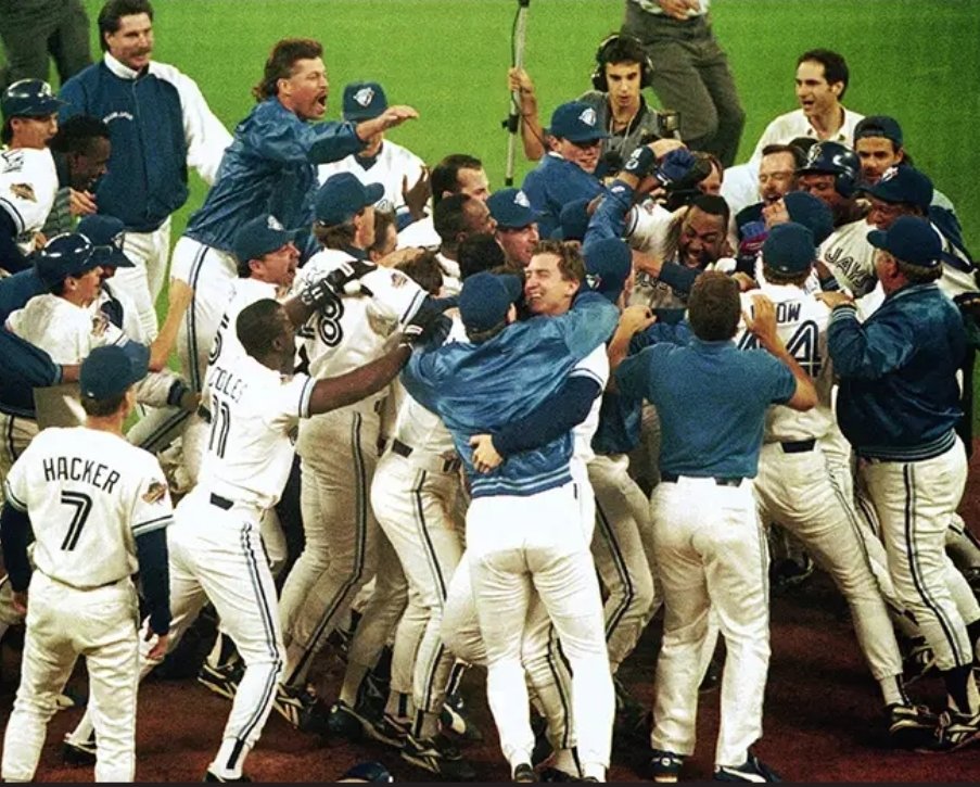 ForMYCanada's tweet image. I was celebrating my friend&apos;s birthday downtown when the Hays won it in 93.  Let&apos;s do it again. #WANTITALL
