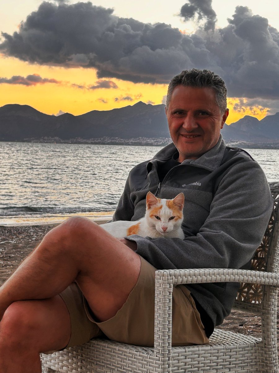 iakcaysmmm's tweet image. Güzel bir an 😻

#kedi #datça #ekim