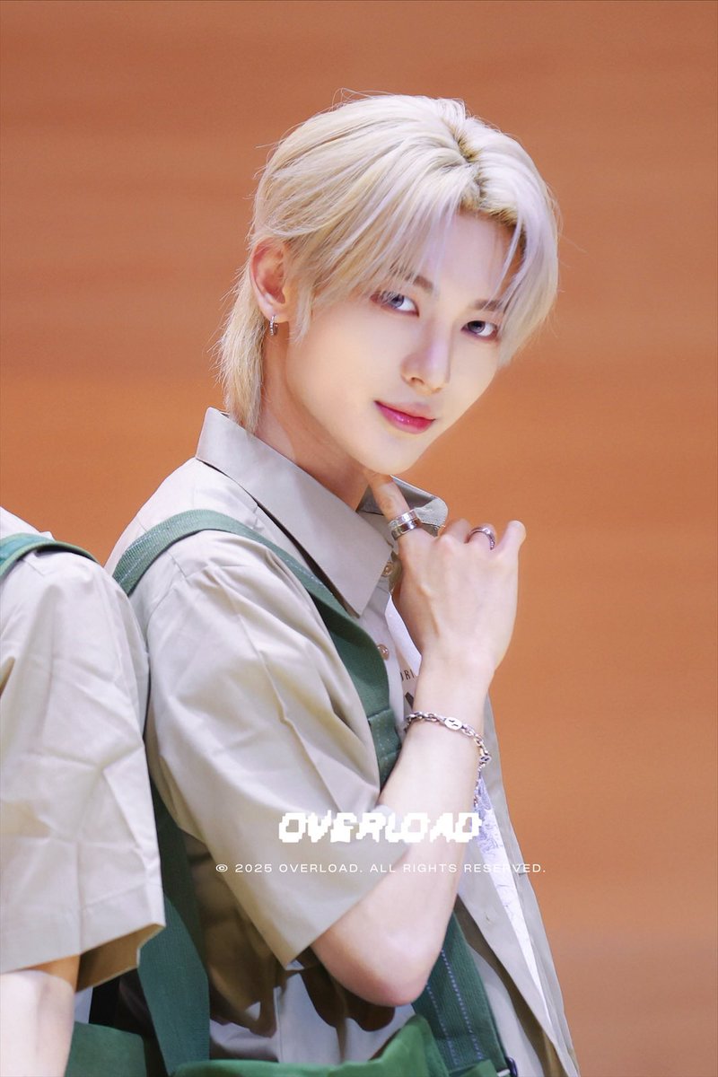 overload_sy's tweet image. 251011  #NOWZ #나우즈 #시윤 #SIYUN