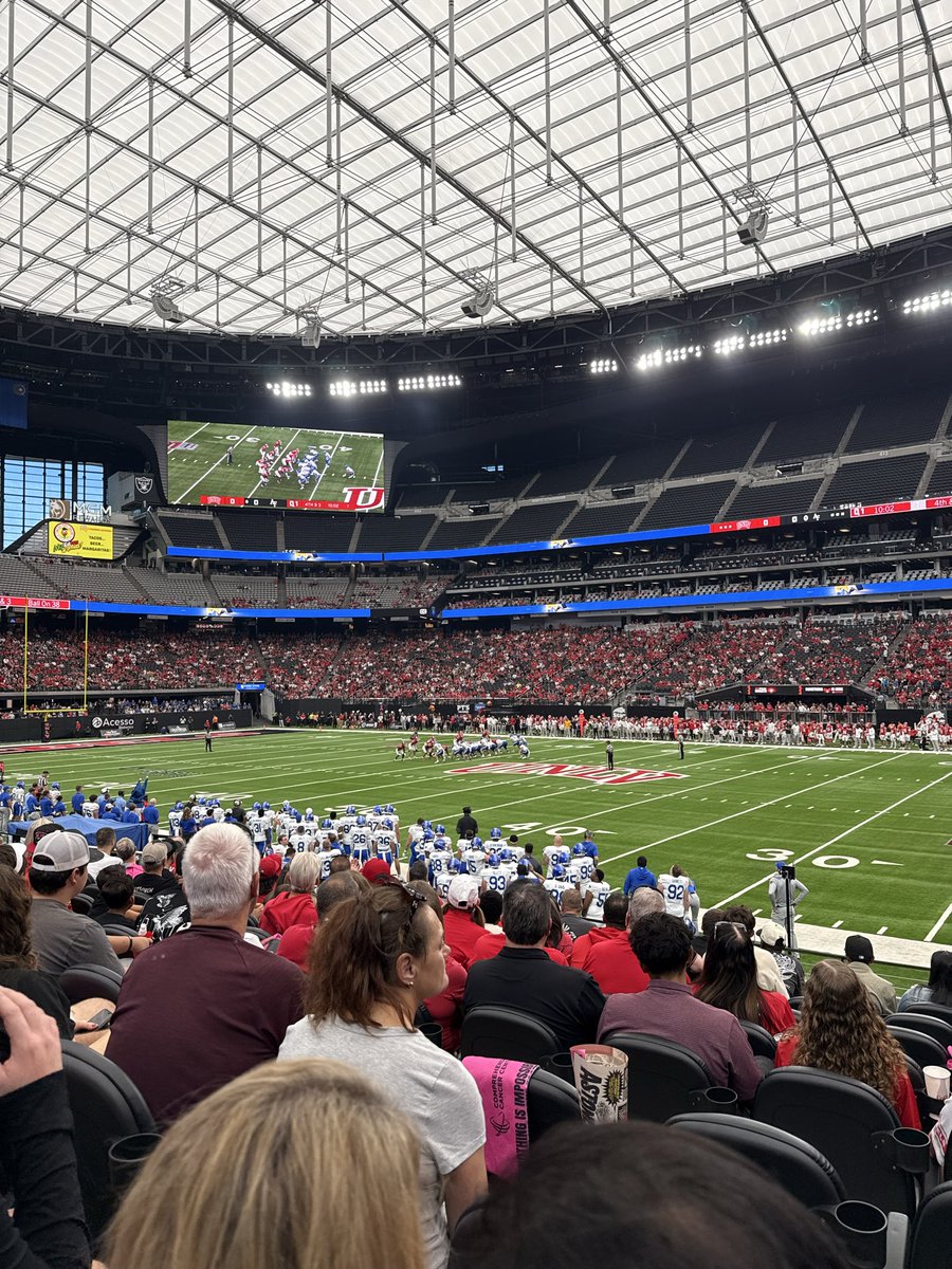 yaboicolbs's tweet photo. okay time for some real football https://t.co/LVOA544Wvl