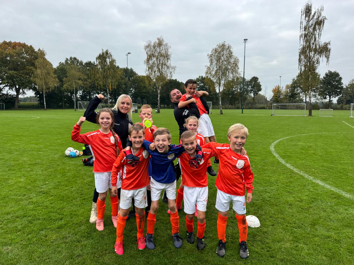 V.v. Emst JO9 na 14-4 winst op s.v. Epe JO9--4 KAMPIOEN van FASE 1. Zie: vvemst.nl/113/32212/uits…