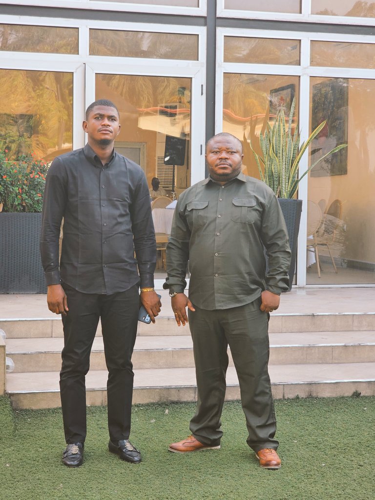 Kilosho Museme (@kilosho03) on Twitter photo #KINSHASA : J'ai eu un échange fructueux et constructif avec mon Kulutu, Mr <a href="/BazikaDieudonne/">Dieudonné Bazika</a>.
#RDC #CONGO <a href="/7Ledia7/">Andy Ledia</a> #KINSHASA : J'ai eu un échange fructueux et constructif avec mon Kulutu, Mr <a href="/BazikaDieudonne/">Dieudonné Bazika</a>.
#RDC #CONGO <a href="/7Ledia7/">Andy Ledia</a>