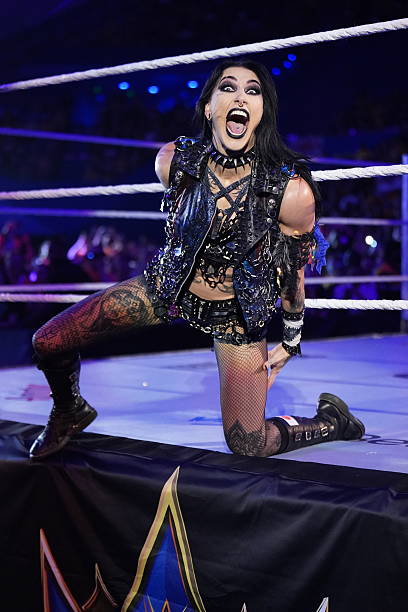 LIVinXElayna's tweet image. Happy birthday Rhea Ripley