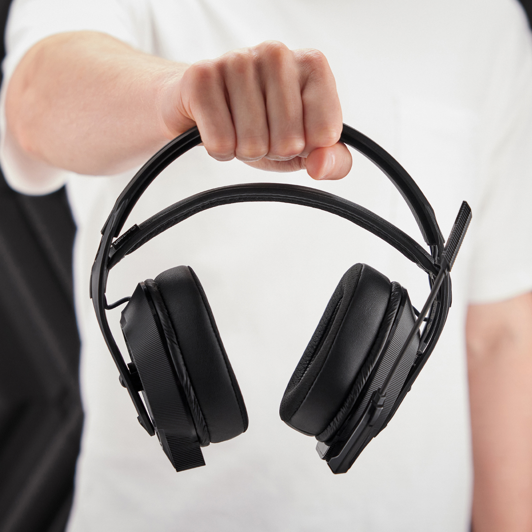 RIGGaming's tweet photo. Get you a headset that can do both #800PRO https://t.co/ubEDqvBf9r