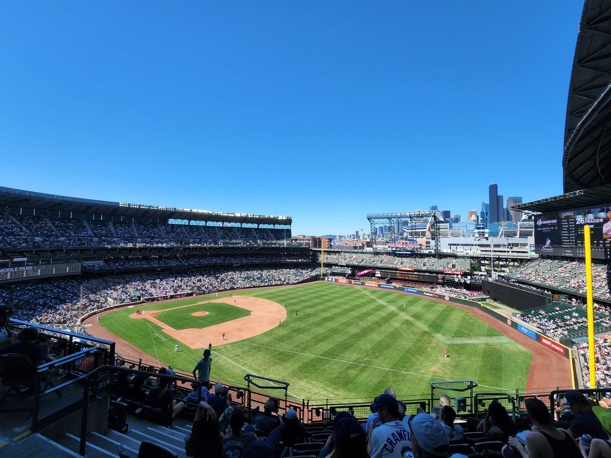 morbital's tweet image. That's so strange, I guess I just imagined going down to cheer on the Mariners and took these photos? Obviously you couldn't be wrong...
Go Mariners #TridentsUp #SeizeTheMoment