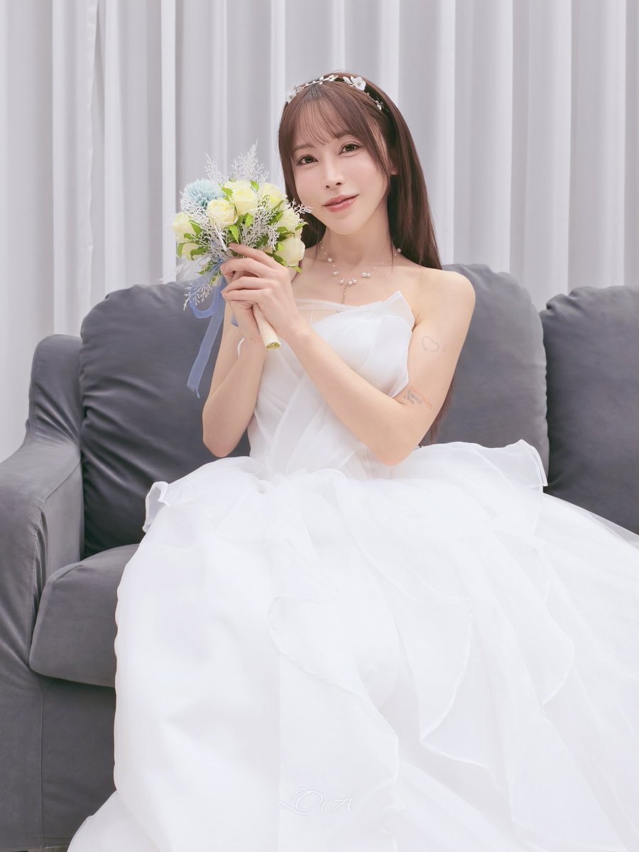 Foraver攝影會之七瀨愛麗絲 P10
新娘子來囉💓💓😍😍

@Alice_Nanase_ 
@chee828 
#ForAver女優商演經紀 
#團體攝影會
#七瀨愛麗絲 https://t.co/xKizIFy5AQ