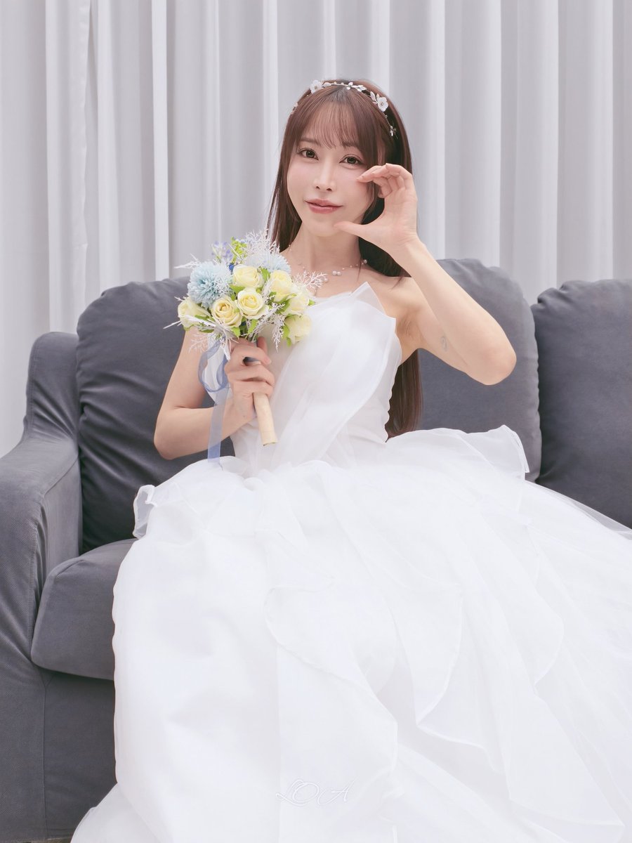 Foraver攝影會之七瀨愛麗絲 P10
新娘子來囉💓💓😍😍

@Alice_Nanase_ 
@chee828 
#ForAver女優商演經紀 
#團體攝影會
#七瀨愛麗絲 https://t.co/xKizIFy5AQ