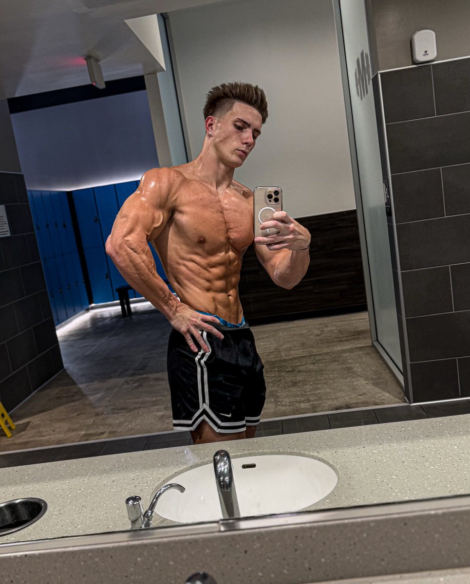 NaturalMasta's tweet image. Pure Muscle and Power