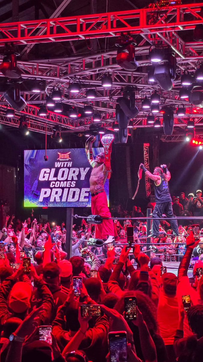 HOGwrestling's tweet image. The moment speaks for itself. 📸 

#ANDNEW