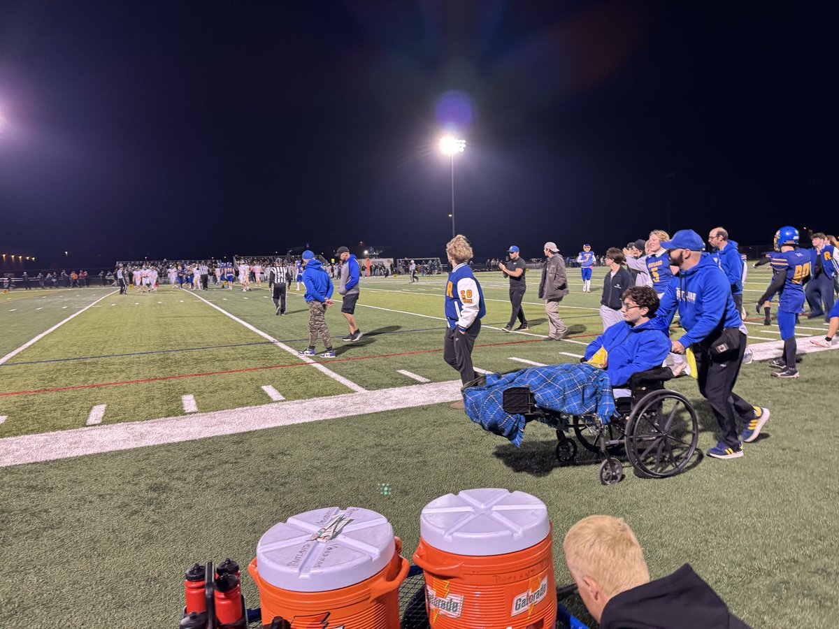 First time back on the sidelines 💙💛 Felt great to be around the guys again — lots of laughs and good talks. Even though we didn’t get the win, the team played with heart. Proud of everyone. Thanks for keeping me inspired 🙏 #Family #Brotherhood #RutlandFootball