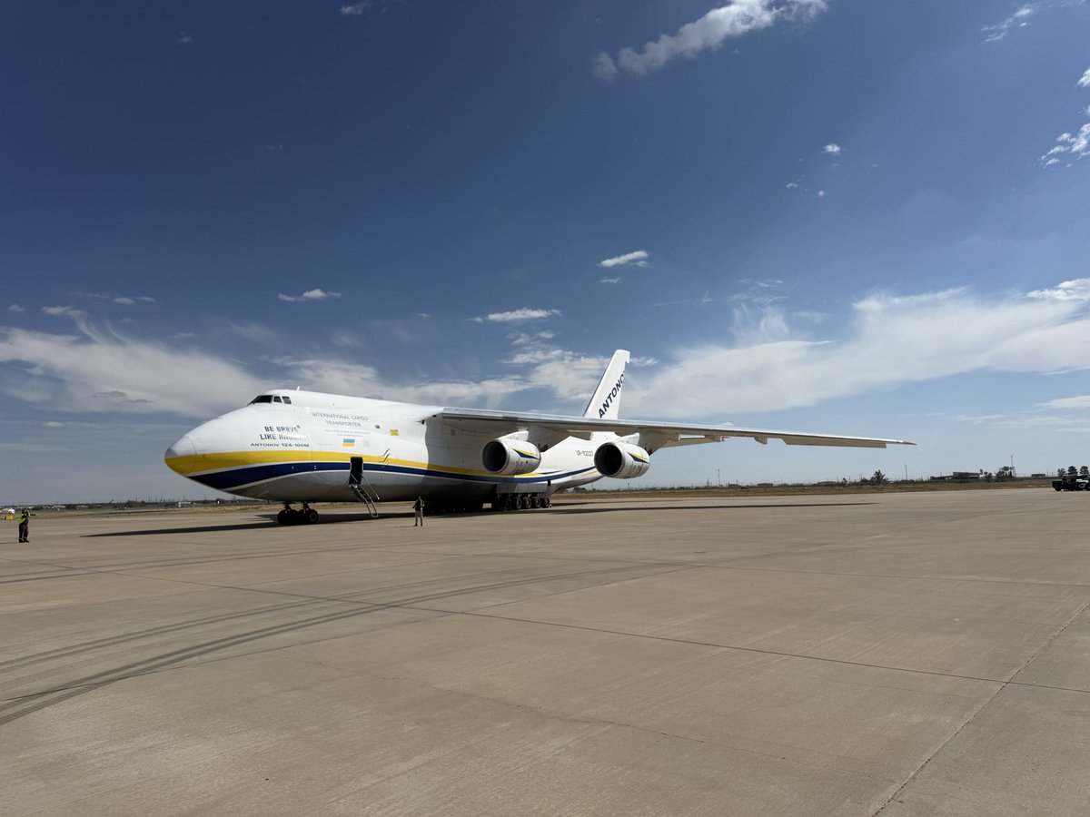 stevenvillela's tweet image. The world’s largest cargo plane — the Antonov — landed in Midland today! ✈️

It dropped off materials for AST SpaceMobile and is picking up Midland-built satellites headed for space. 🚀

Midland isn’t just energy — we’re becoming a tech and telecom force! 💪🌵
#MidlandTexas…