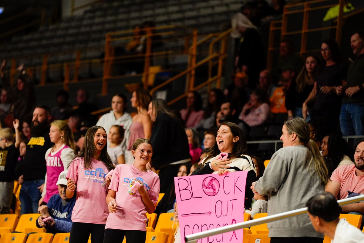 AppStateVB's tweet image. Pink day sweep!✔️🧹🎀

#OverTheTop