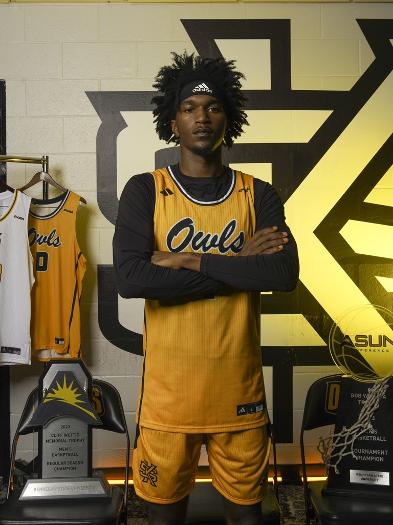 AshtonPierce_24's tweet image. Go Owls🦉????? #notcommitted