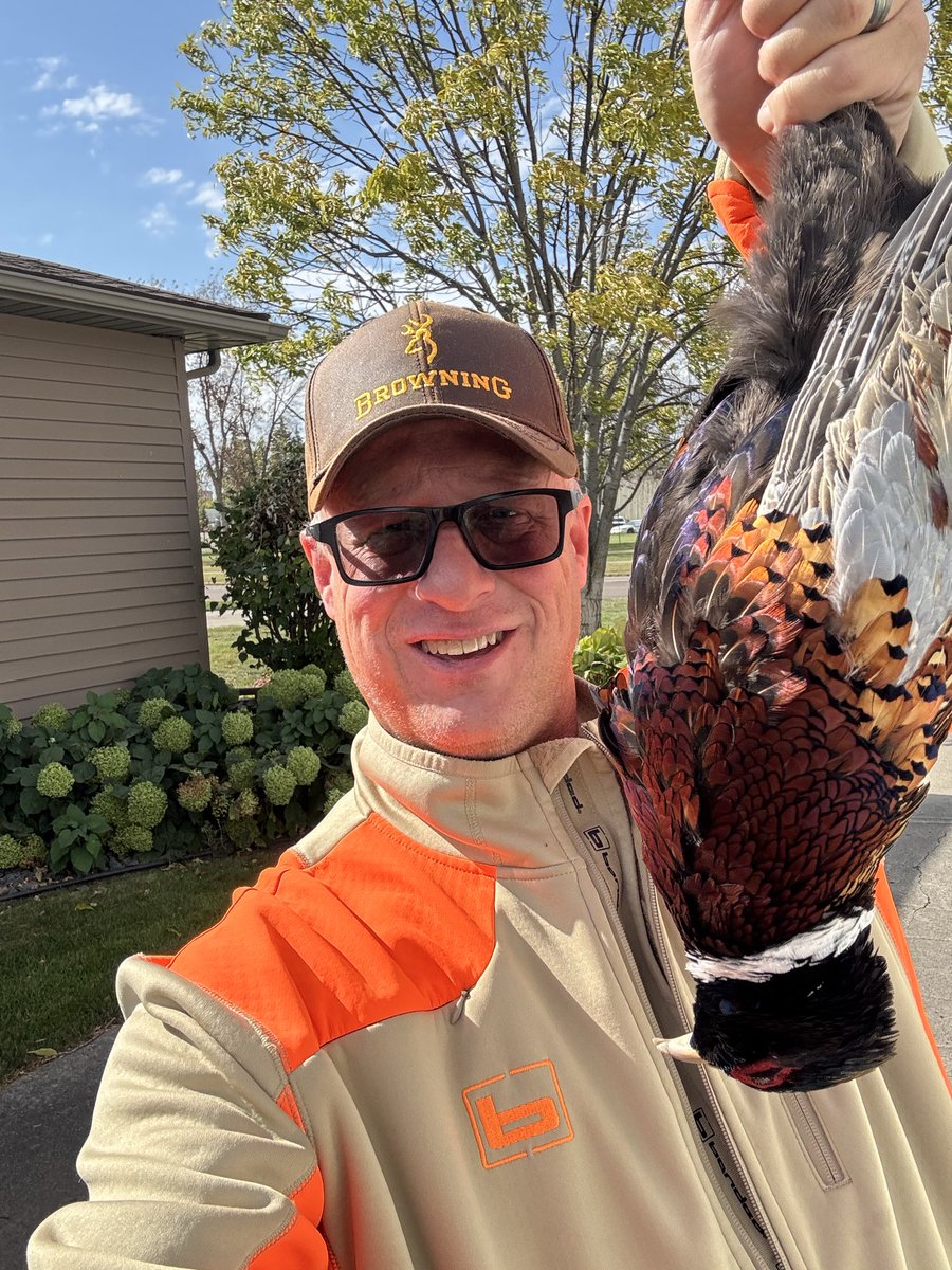 EckrothNoel's tweet image. 2025 Pheasant Opener, just Gauge, Colt &amp;amp; I.  I love solo freelance hunting.  #thankful #gratitude #PraiseGod