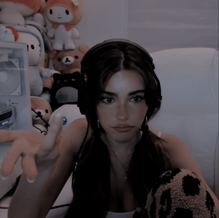 2tarlight's tweet image. ᅠ    
ᅠᅠᅠ  ᅠᅠᅠ
ᅠᅠᅠᅠᅠ  “ 𝔂𝓸𝓾 𝓯𝓾𝓬𝓴𝓲𝓷' 𝓰𝓸𝓸𝓷𝓮𝓻𝓼.  ”  
    
ᅠᅠᅠ⠀     ⠀ ⠀
ᅠᅠᅠ