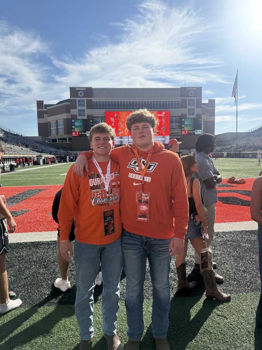 LGrimm74's tweet photo. Thank you Coach Allen for the game invite. Hope to see yall again soon! Go Pokes! #osucowboyfootball #osu @CoachZAllen @CowboyFB @SouthsideMavsFB https://t.co/SNFa6ZnDZ3