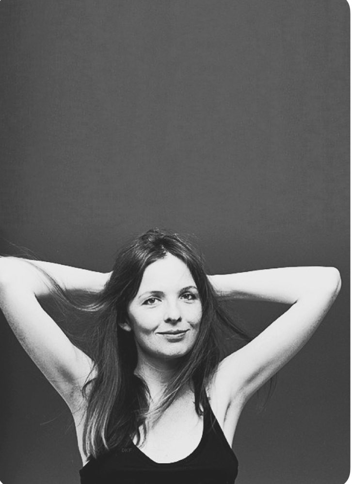 Joshuacagose's tweet image. Diane Keaton 💔

📸 Norman Seeff (1975)