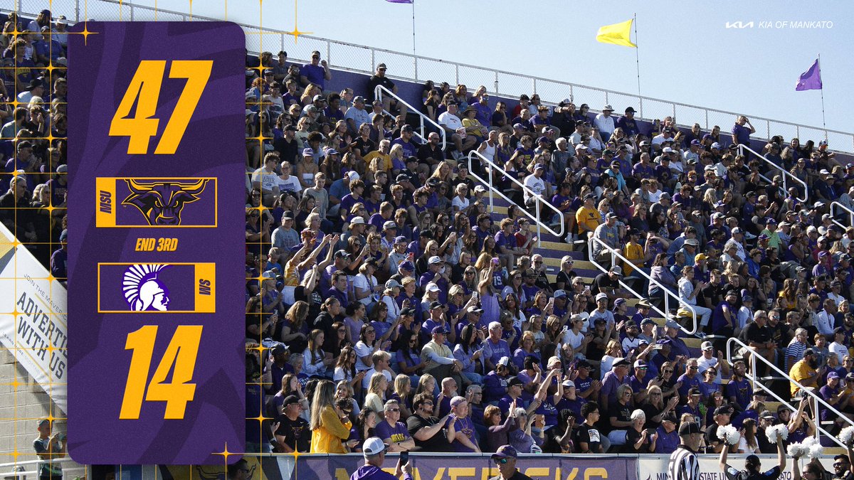 BIG quarter for the Mavericks! We are headed into the fourth quarter at Blakeslee Stadium!! #HornsUp