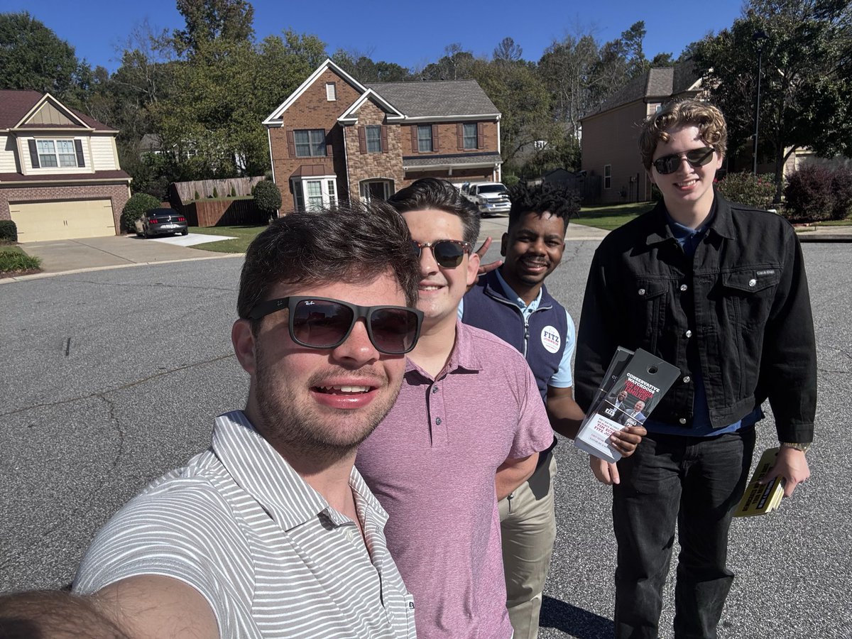georgiayr's tweet image. Our YRs knocked 1200 doors today in Forsyth County telling voters how to Early Vote for @timechols and @FriendsForFitz 🗳️

Thank you to all the volunteers, @GreaterGeorgia, @turntotodd, and Sen. Still for the ground support today!

See y’all on Oct 25th for our 3rd Day of Action!