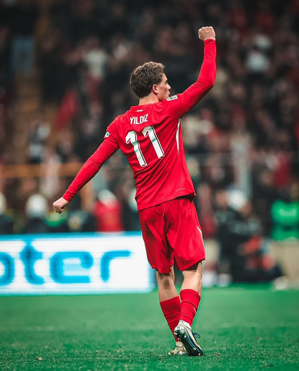 Del Piero’yu izlemeyenler için Kenan Yıldız gönderilmiş☺️

#millitakim #kenanyildiz #BulVTur