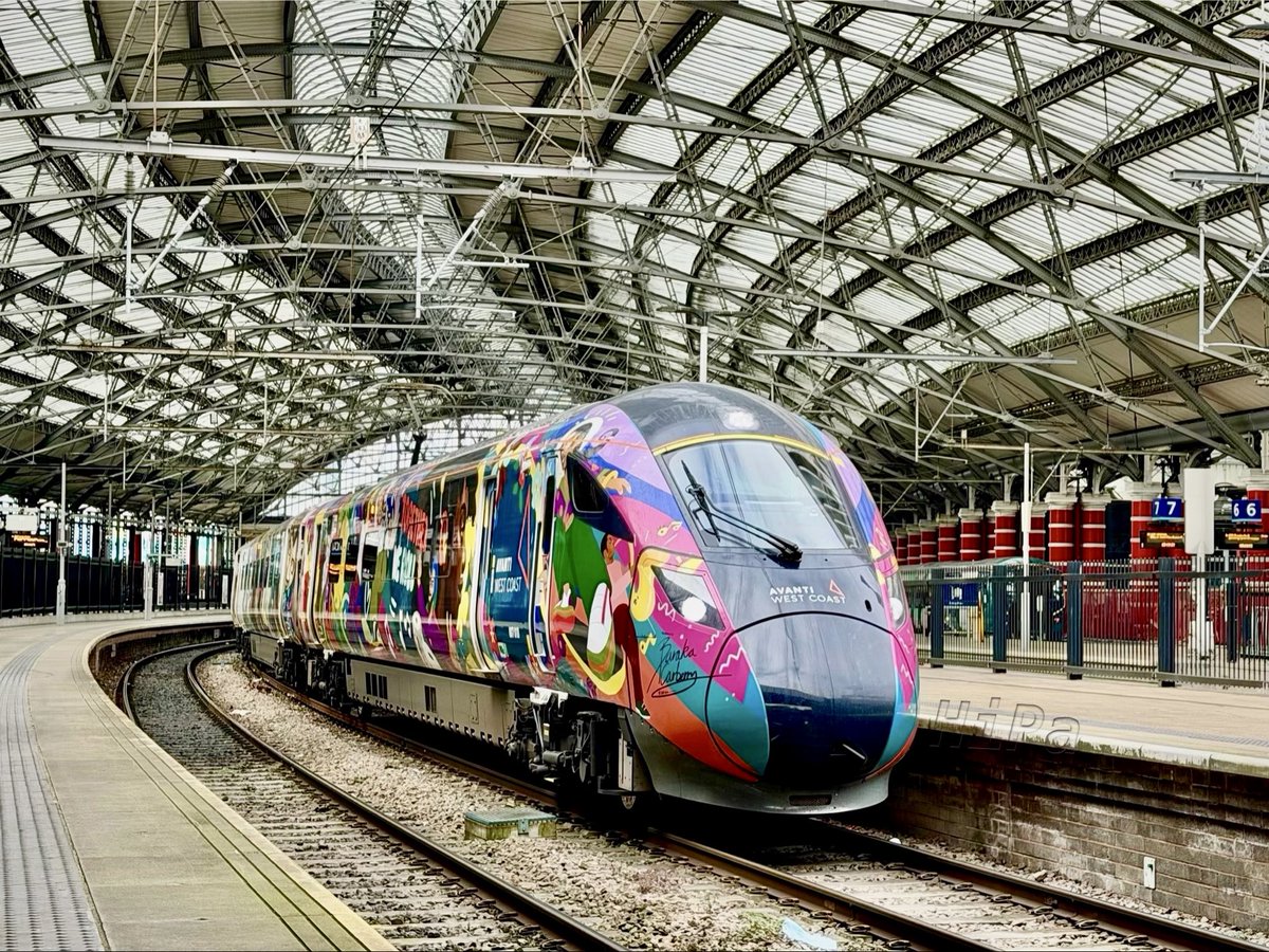 HiPa125's tweet image. Avanti West Coast #Class807 807010 ‘Together We Roll’ #Evero #EMU - Liverpool Lime Street