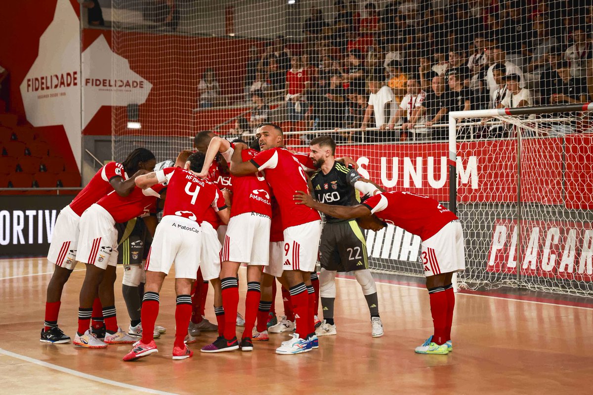 modalidadesslb's tweet image. Festejos à Benfica! ❤️🤍

#FutsalBenfica
