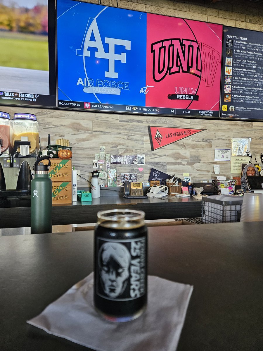 DTLVTOUR's tweet image. 3 Floyd's Dark Lord 2024  Marshmallow Handjee on Draft at Beer Zombies along with Dark Lord 2024 @BeerZombies1 @LasVegasLocally  @DTLVTOUR #Vegas #Beer #vegaslocal #dtlv