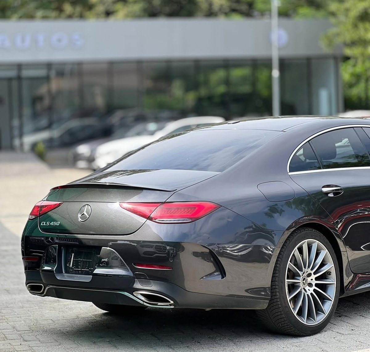 abujacarstand's tweet image. PLEASE KINDLY REPOST IT COMES HIGHLY APPRECIATED 🙏🏽🙏🏽🙏🏽 

EXTREMELY CLEAN 
MERCEDES BENZ CLS450 2020 
WITH JUST 28K MILES AVAILABLE 
PRICE |I ₦75,000,000.
📍ABUJA
📱07033230964