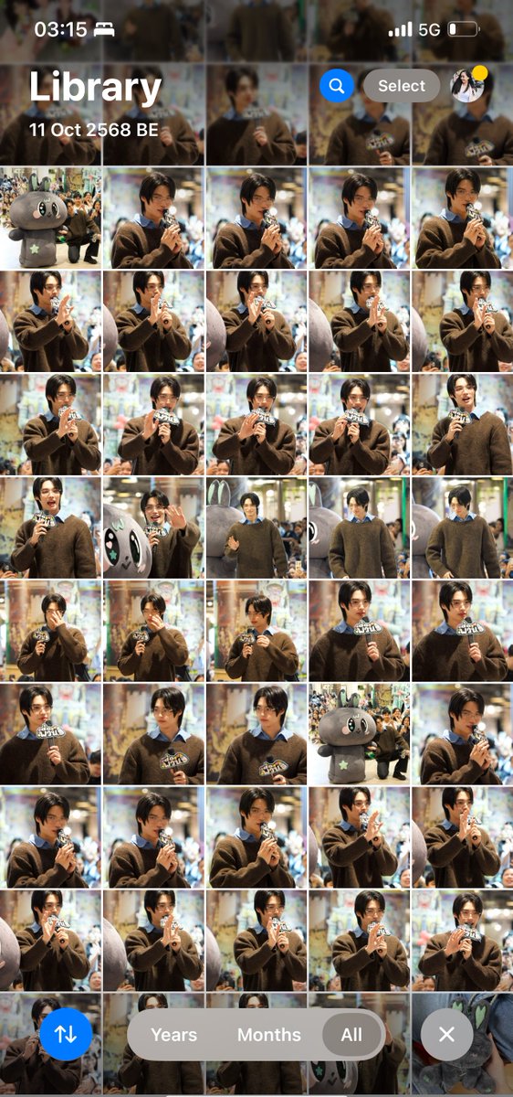 Not even post a single photo yet. Life is busy😂
ยังไม่ได้ทำสักกะรูป มัวแต่นู้นนี่นั่นในชีวิต😂

WIN METAA FANIVAL FANSIGN

#GMMTVFANIVALxWin
#winmetawin