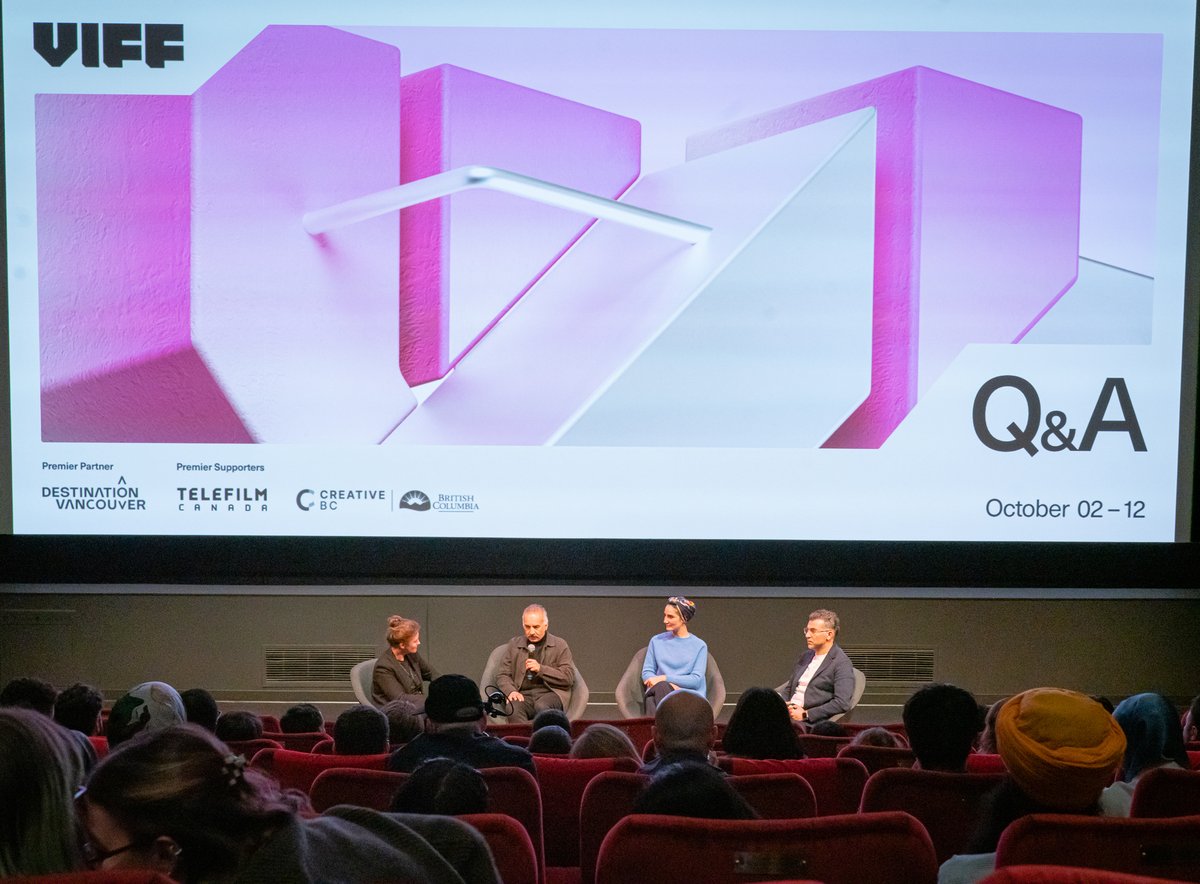 A beautiful exchange after the screening —
Vanguard Curator Sonja Baksa in conversation with <a href="/nadirsaribacak/">Nadir Sarıbacak</a> , Büşra Çoduroğlu and Ayhan Hulagu at <a href="/VIFFest/">Vancouver International Film Festival</a> .

Thank you, Sonja, for the thoughtful dialogue and for curating a space where stories like Gazelle can truly breathe. 🖤