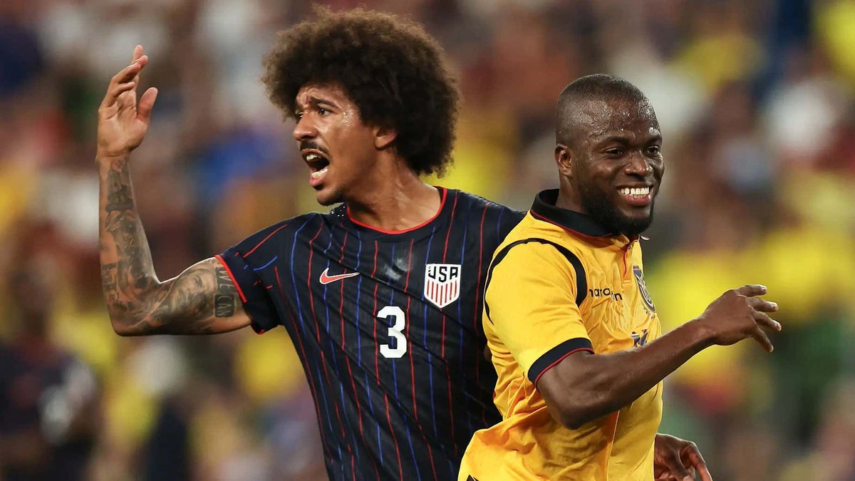 barstoolsports's tweet image. 'We Kind Of Have To Become Hard Asses. Fuck A Friendly' - Chris Richards Is Finally Bringing Some Heart And Competition That US Soccer Desperately Needs barstoolsports.com/blog/3554835/w…