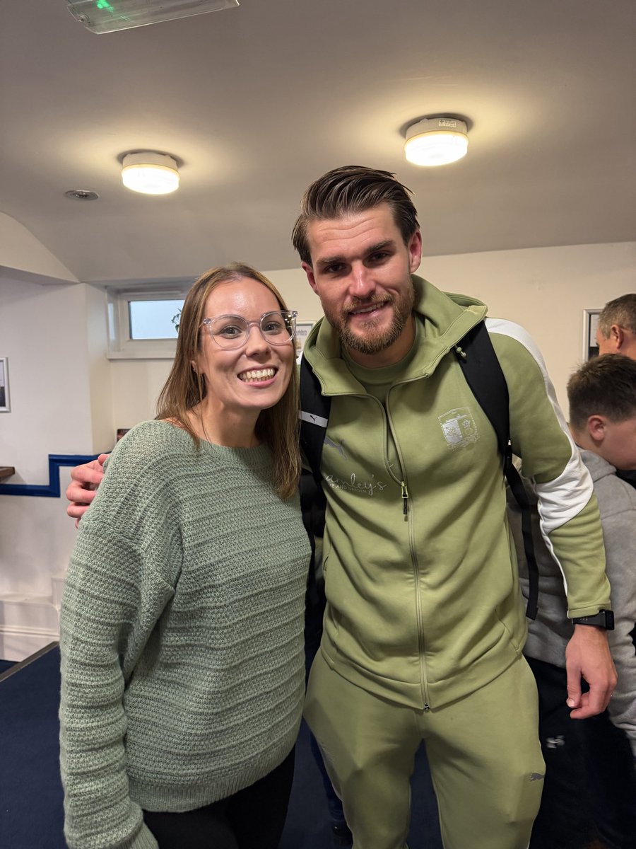 kerrylou1988's tweet image. Raglan 🤭 he might be in the wrong kit but sod it!! 💙 #OAFC