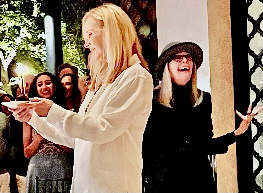 JeffreyKlarik's tweet photo. Last time we saw her. Lisa’s birthday. #RIP #DianeKeaton
#LaDeDa https://t.co/dTqChFbu8b