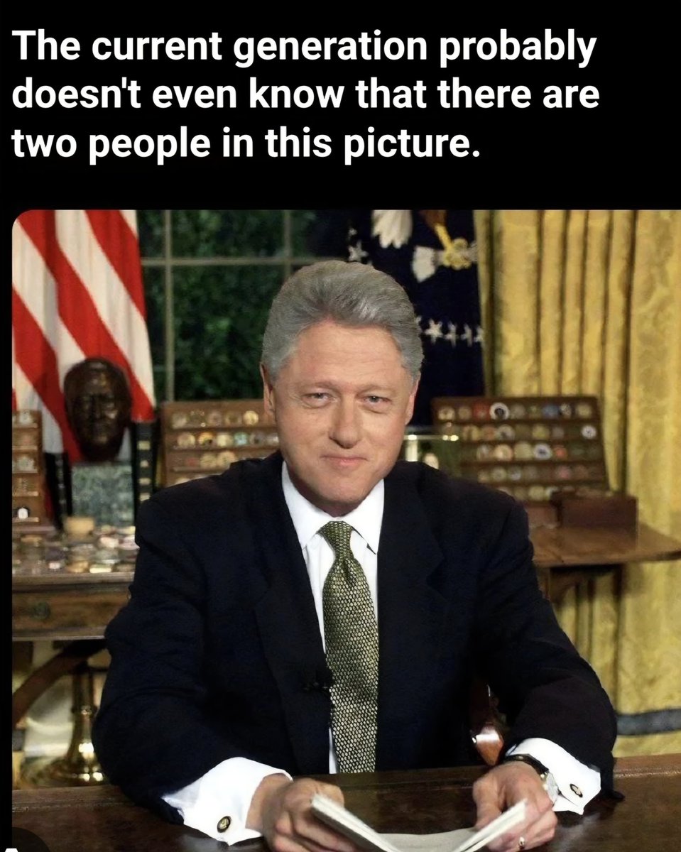 convexity888's tweet image. These two star-crossed lovers birthed with their epic romance, one of the most memorable memes of all time.