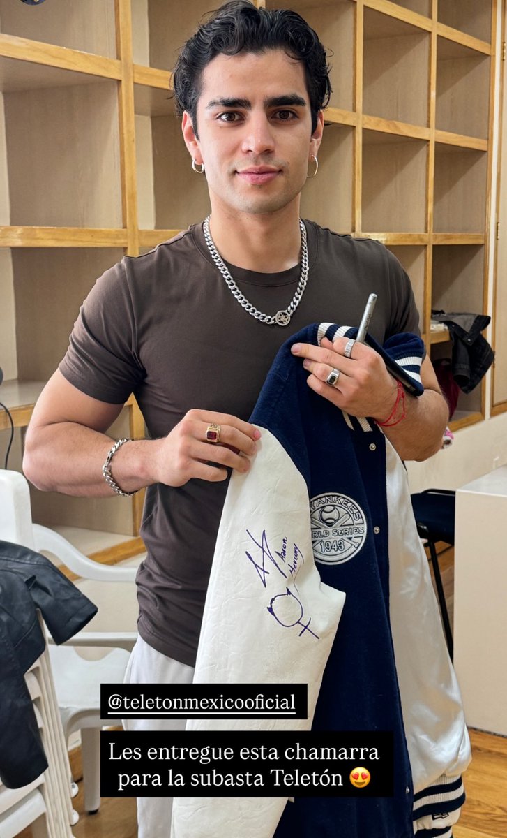 augusttlover's tweet photo. GUAPISIMOOOO, esa caritaaa🥹🤏🏻 #LaCasaDeAaron #NosVamosConAaron #aaronmercury https://t.co/MYGksJvW95