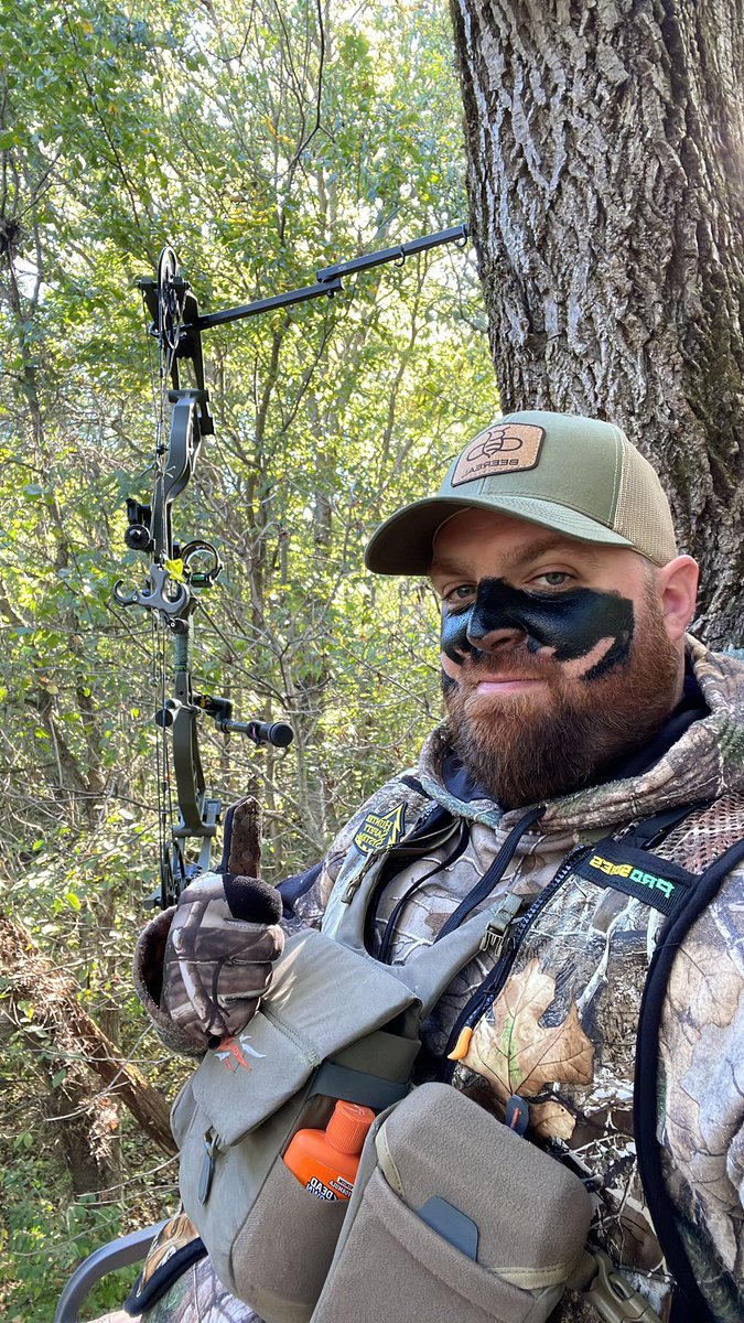 RickyBirch55's tweet photo. First hunt of the year today 🦌 https://t.co/pvBUkMpBPU