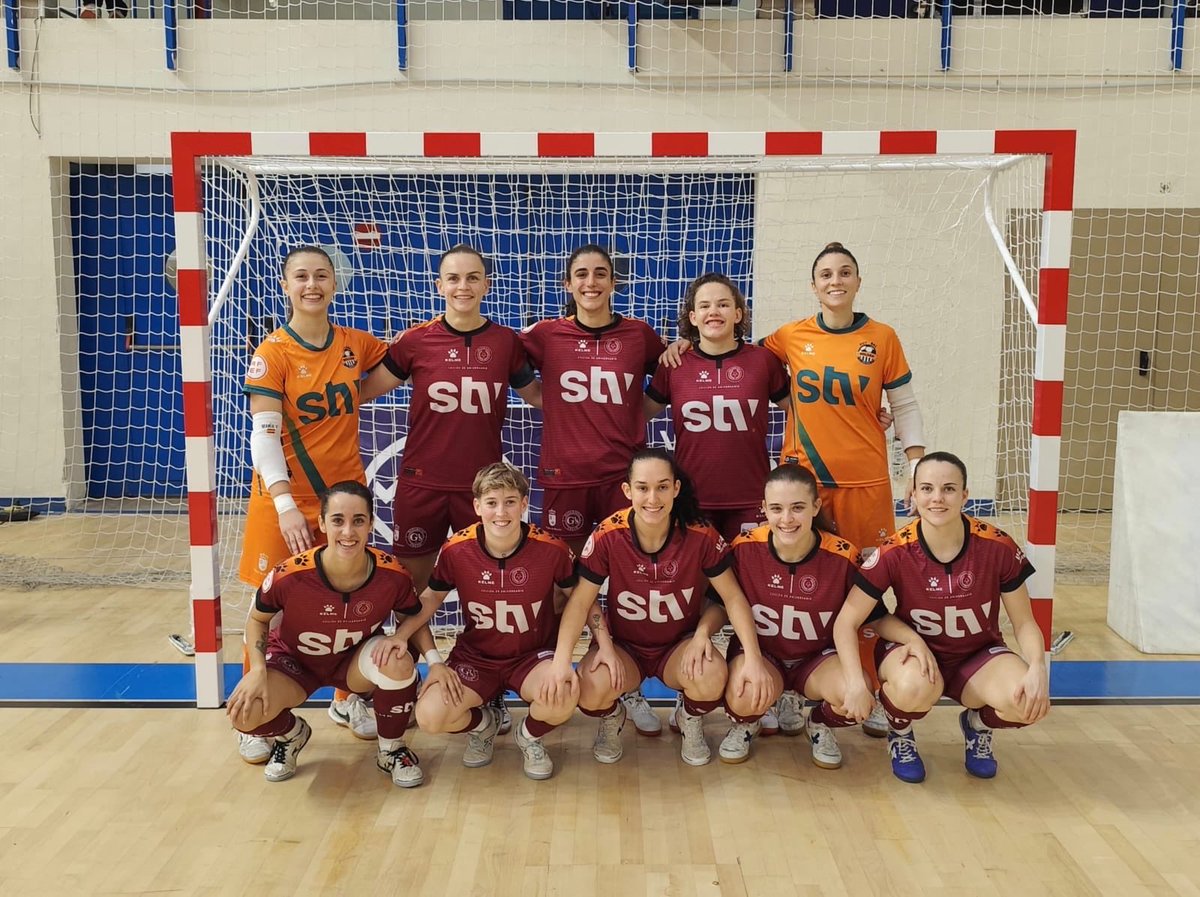 Meritorio el empate conseguido en una de las pistas más difíciles de la liga, tras un partido muy exigente e intenso en el que no hemos perdido en ningún momento la compostura realizando un partido muy serio.

¡Seguimos equipo!💪🧡

#STVRoldan