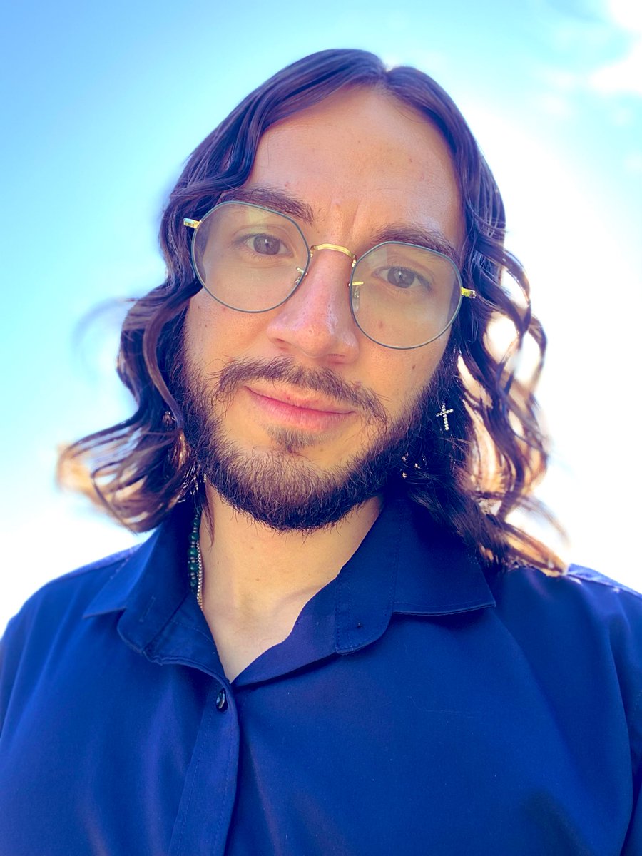 Existentialpapi's tweet photo. Emotionally free men take selfies 💙🩵🤍 📸 https://t.co/lVxQADhS8B