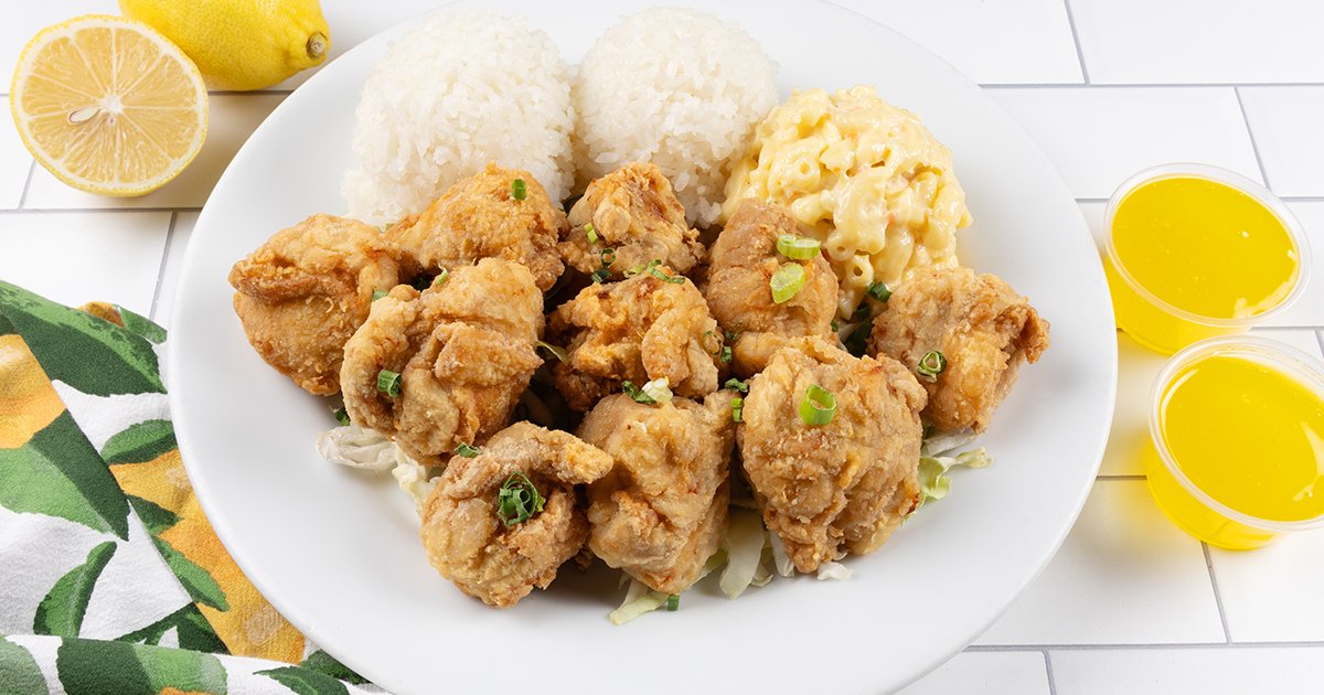Zippys's tweet image. New on da menu, LEMON CHICKEN 🍋🤙🏽 Crispy, tangy, and sweet, this dish is for the old school plate lunch lovers 🧡

Try 'um out every Saturday until 10/26 at all Hawaii locations!
