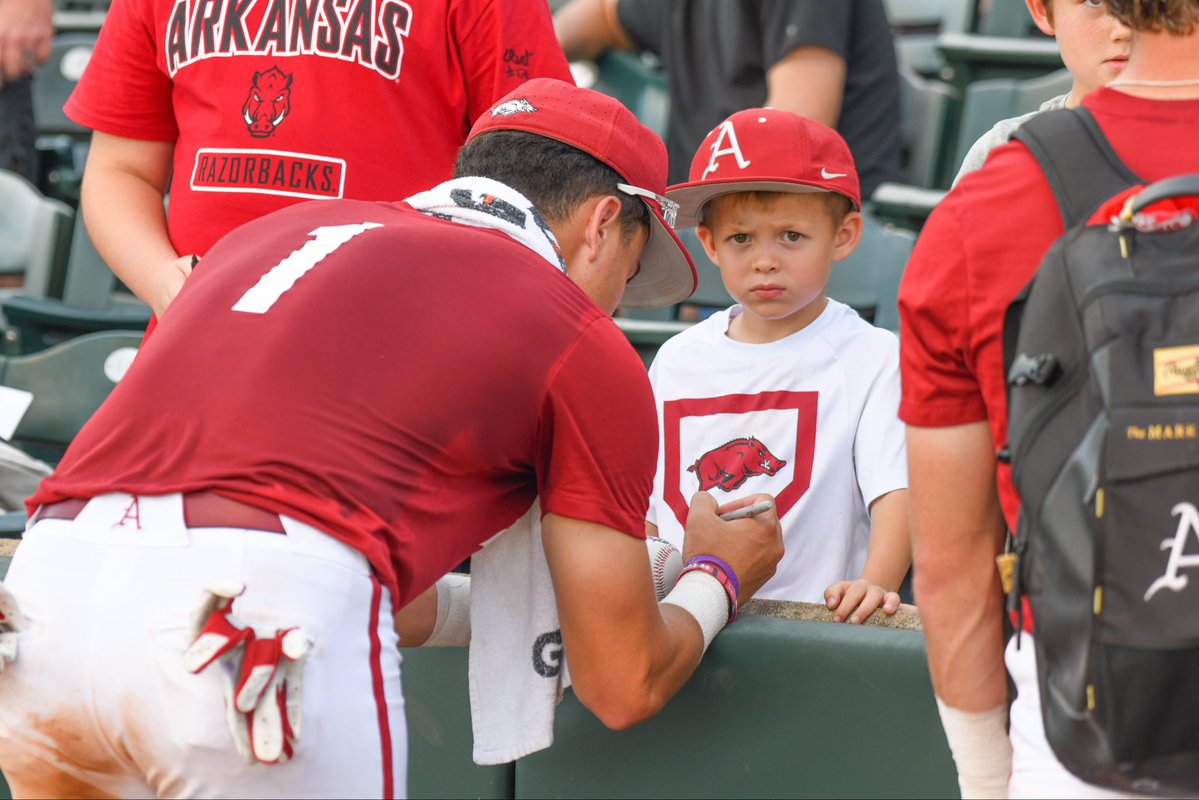 RazorbackBSB's tweet image. See ya’ll in spring 🤙
