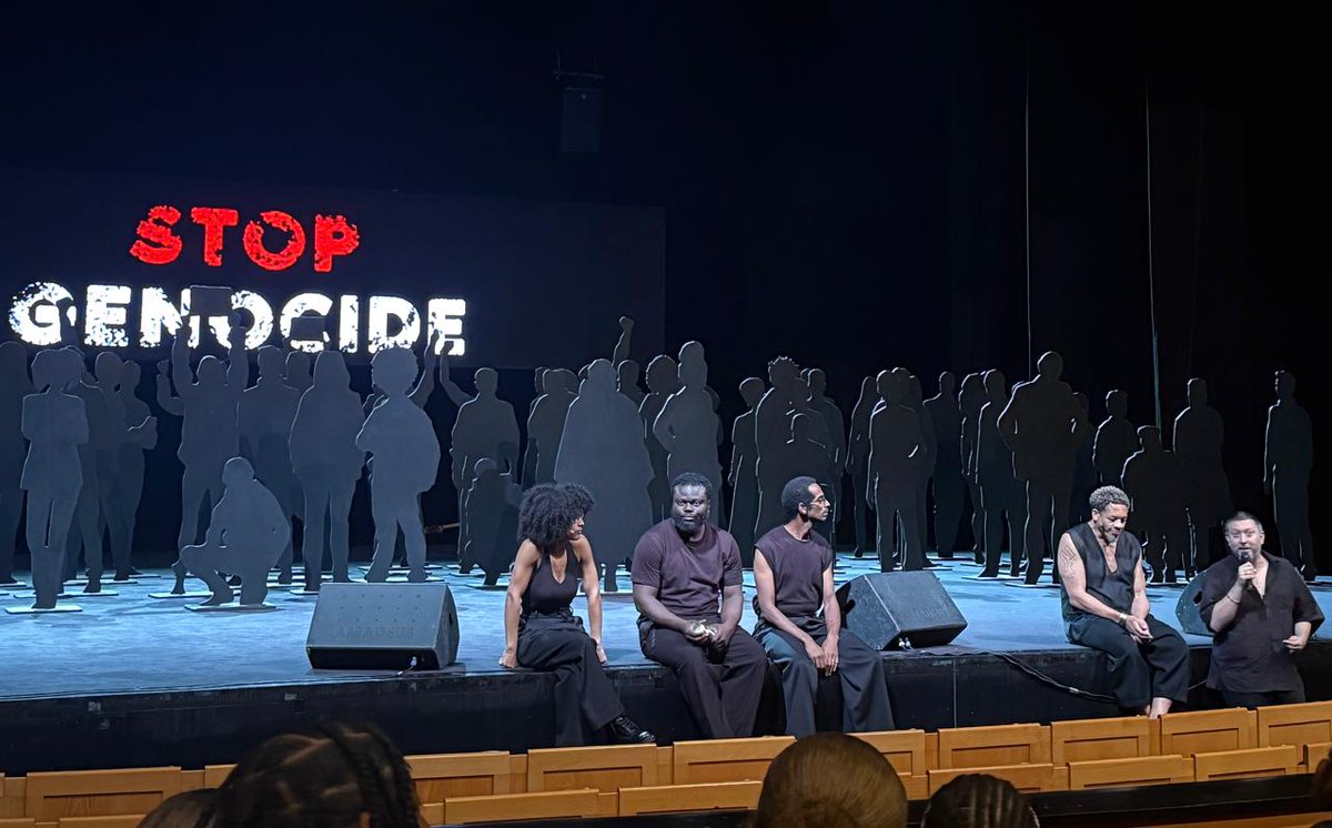 Sortie pédagogique avec la  1st ME du <a href="/LPCateayee/">LP Jeanne CATAYEE</a> pour le spectacle «  Black Label » et, visite des expositions au sein de Tropiques Atrium. Une interprétation magistrale 👌 Développer le sens de la culture, n'est-ce pas l'une des missions de l'Ecole ?#culture <a href="/acmartinique/">Académie de Martinique</a>